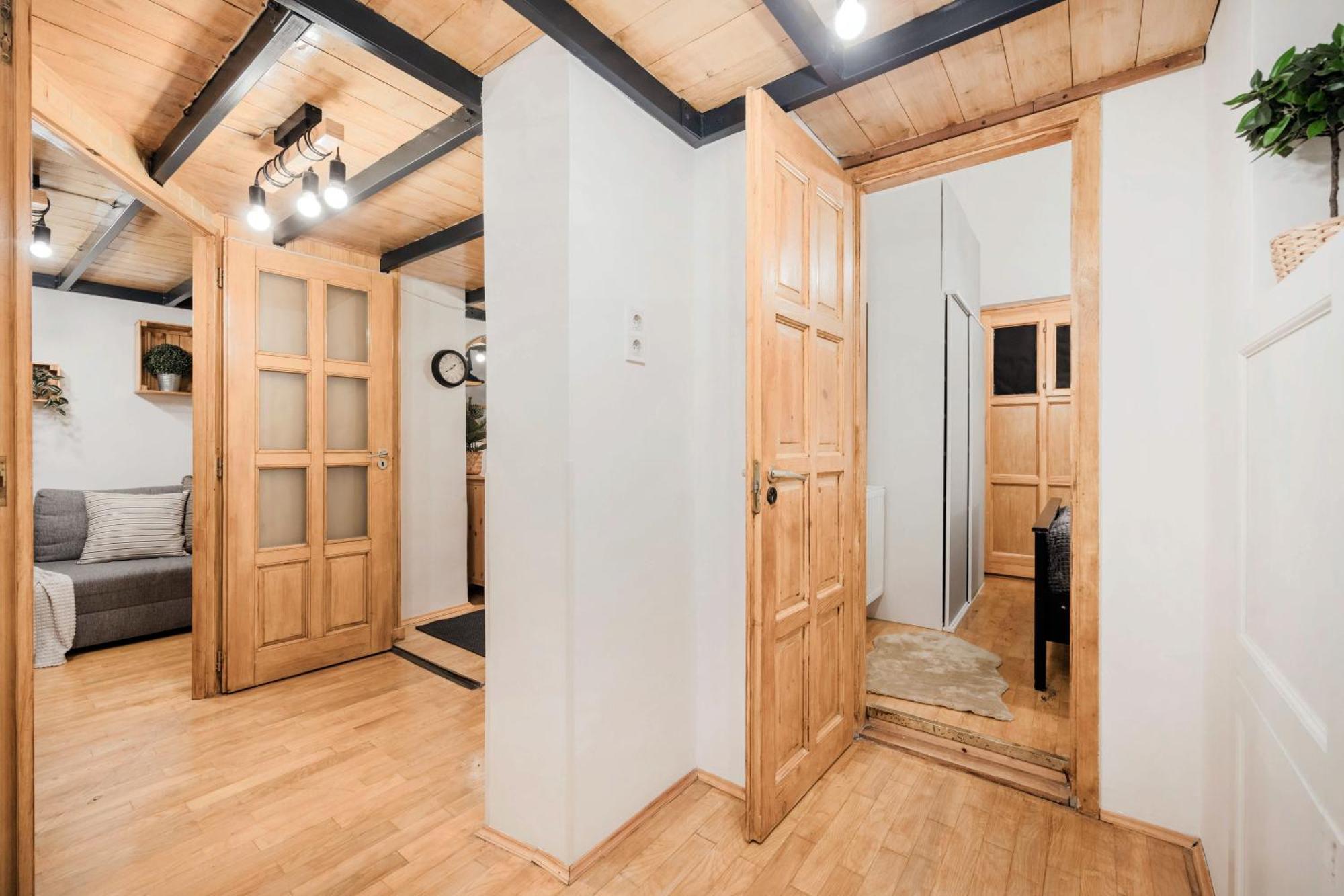 Wellness Wonderland: Garden, Sauna, Jacuzzi In Cbd Budapeszt Zewnętrze zdjęcie