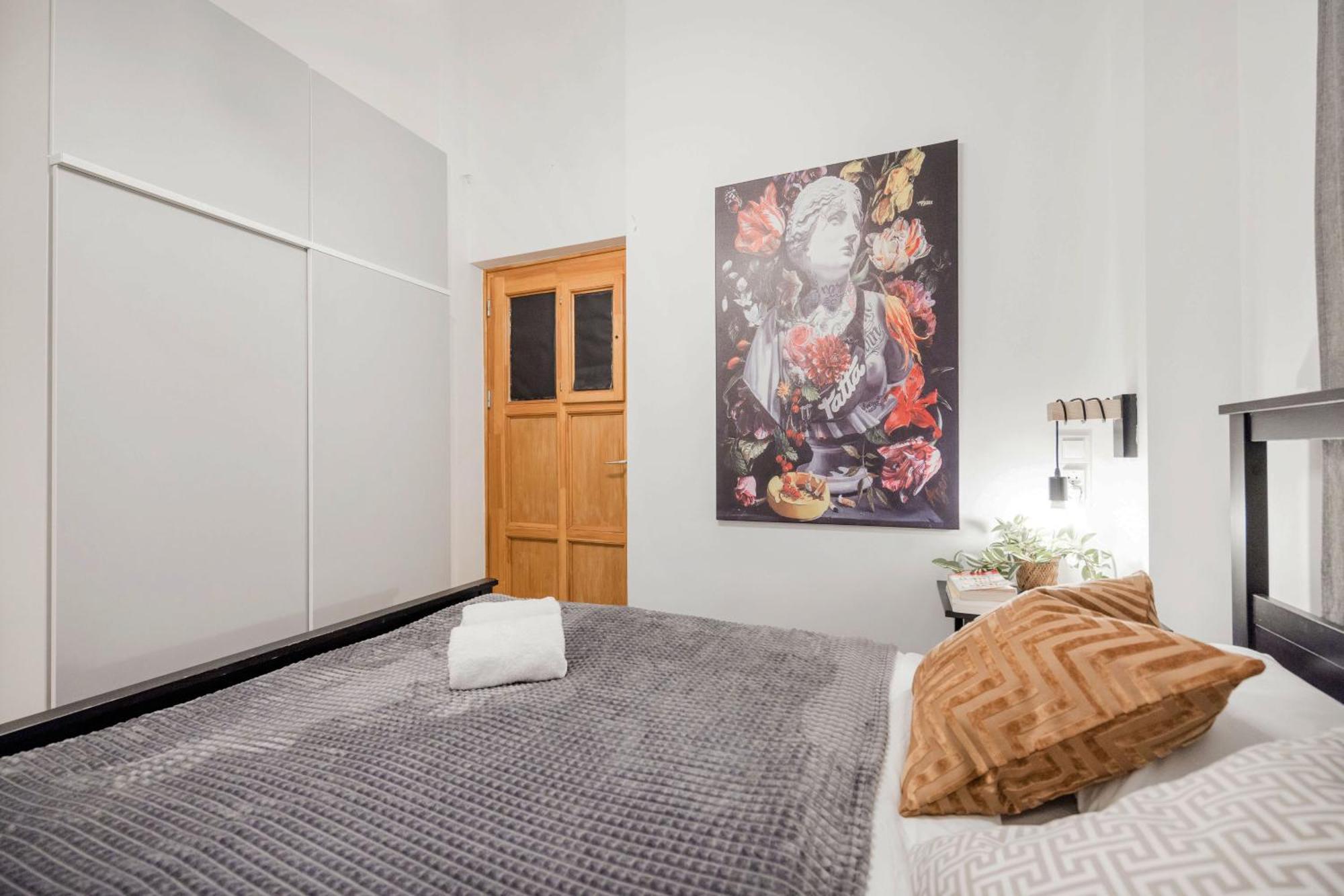 Wellness Wonderland: Garden, Sauna, Jacuzzi In Cbd Budapeszt Zewnętrze zdjęcie